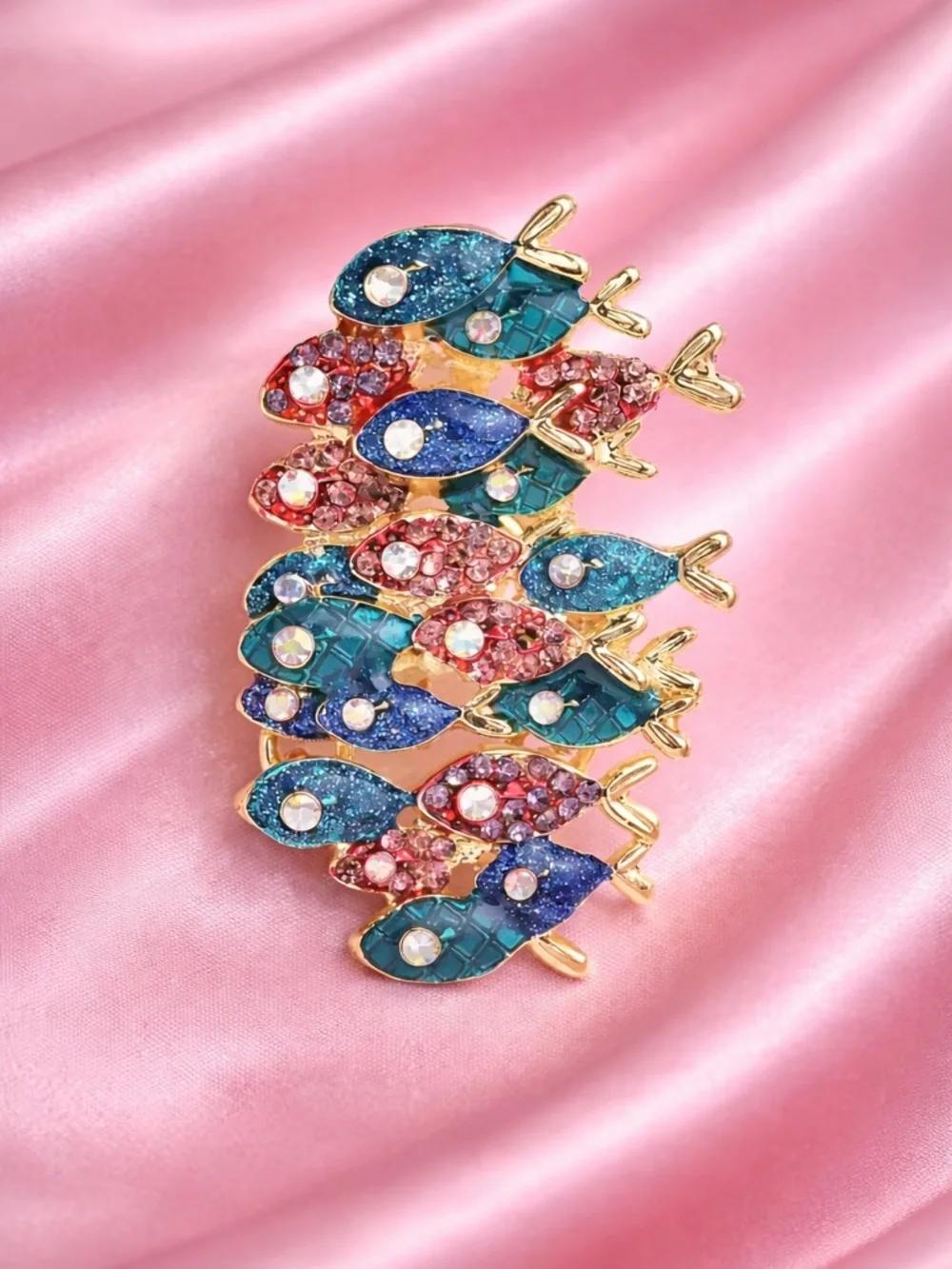 Colorful Fish Brooch – Sparkling Crystal Ocean-Inspired Pin